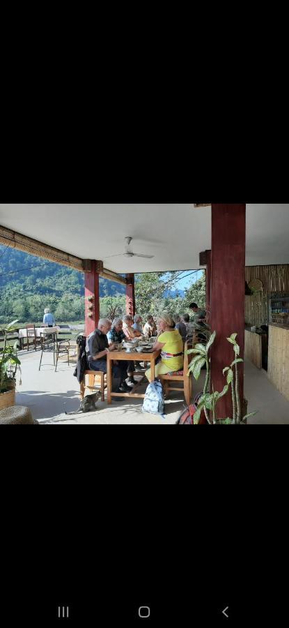 Ning Ning Guesthouse Muang Ngoi Ngoại thất bức ảnh
